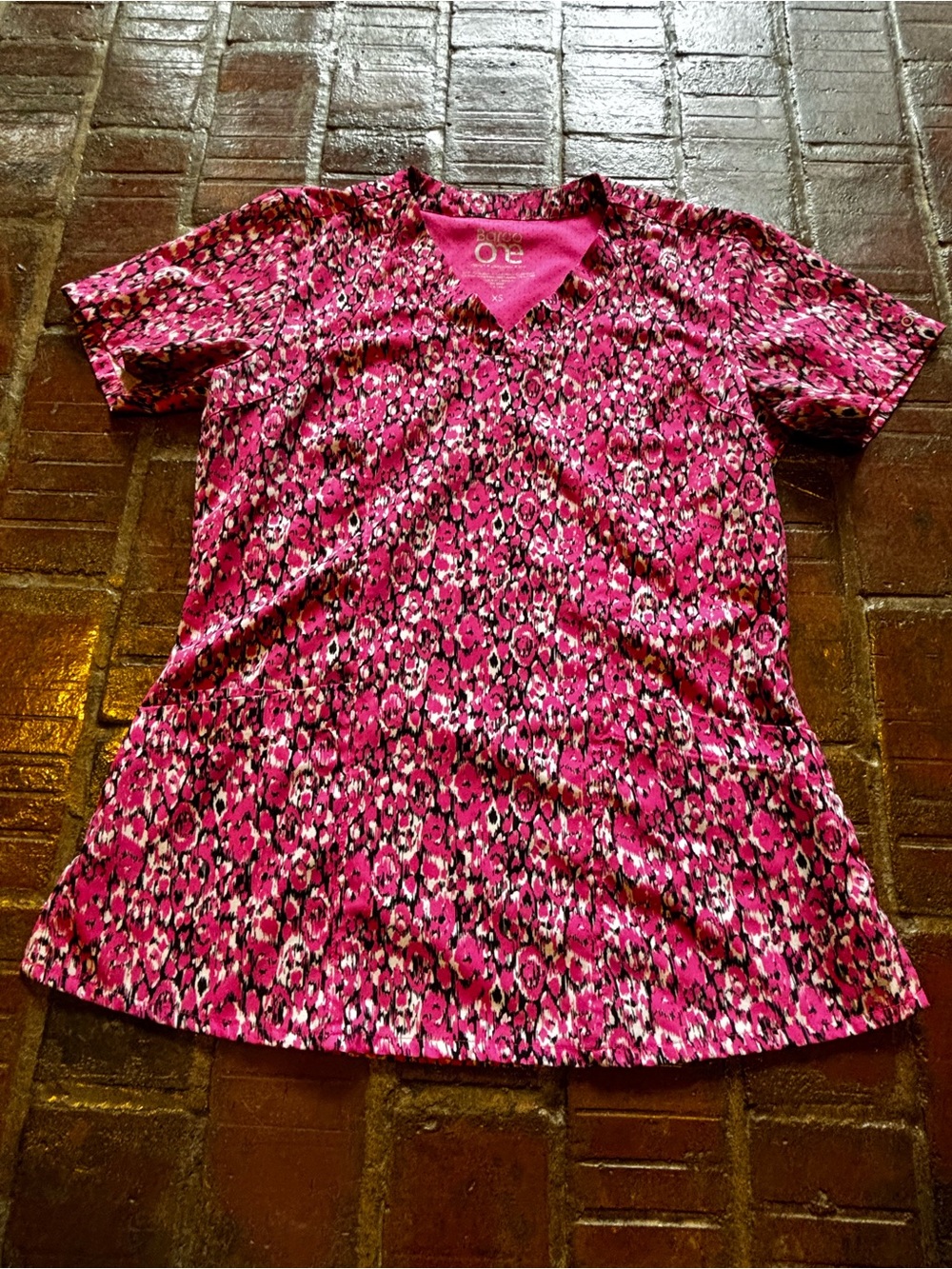Barco Uniforms Women's Pink Patterned V-Neck Scrub Top